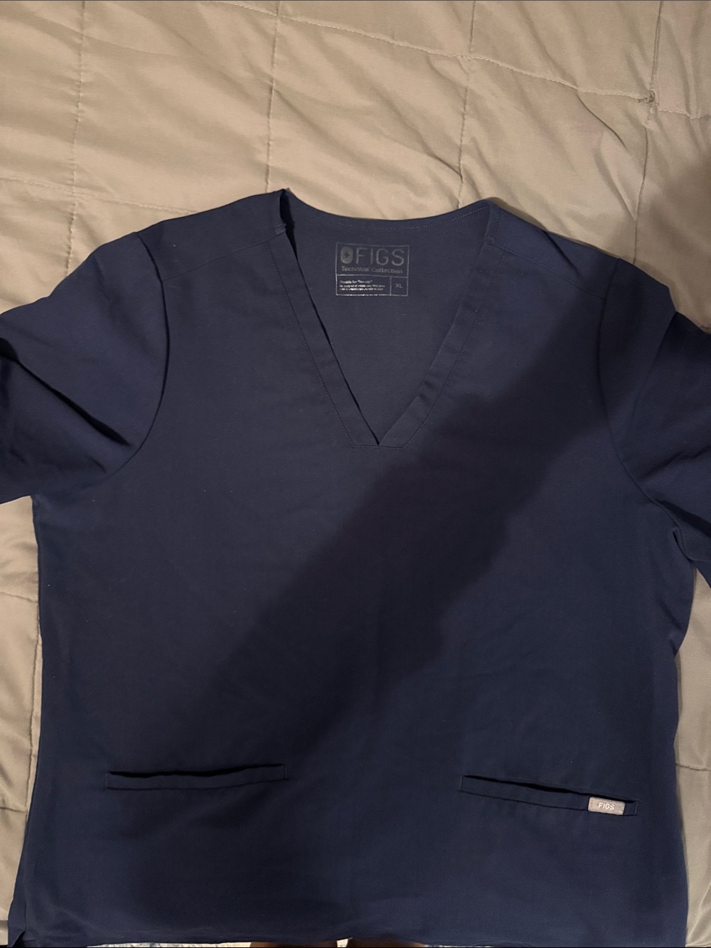 FIGS Women’s V-Neck Short Sleeve Scrub Top in Navy